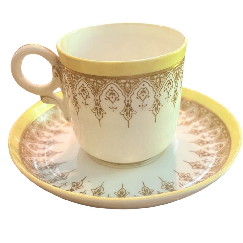 Royal Worcester English Aesthetic Period 1887 Yellow & Gold Gothic Tea Cup Set